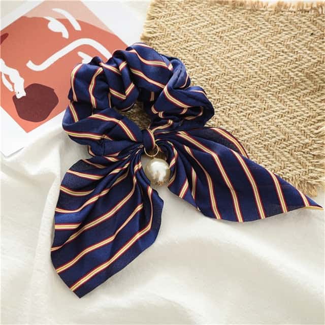 Krátká Šála Gumička Navy Stripes